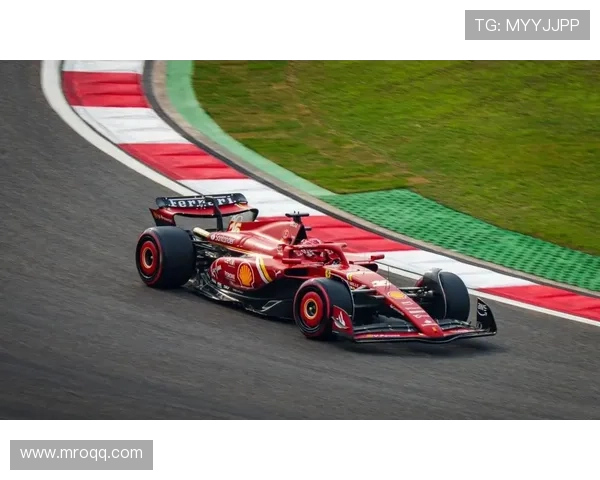 F1赛季激烈角逐各车队表现分析冠军争夺战进入白热化阶段