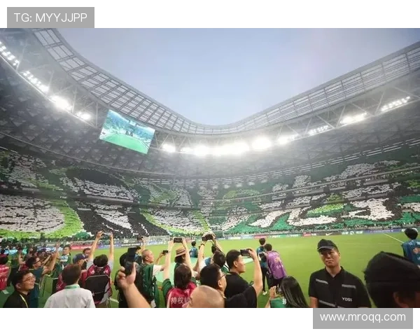 全球顶级球员齐聚东京，激烈赛事拉开序幕，球迷热情高涨期待精彩对决