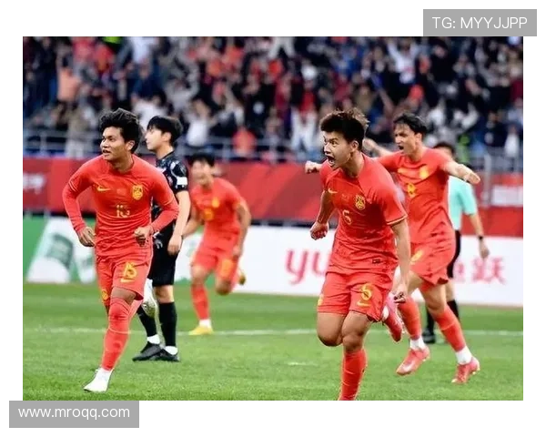 全国联赛激战正酣多支劲旅争夺冠军席位焦点之战引发球迷热议 全国联赛激战正酣多支劲旅争夺冠军席位焦点之战引发球迷热议