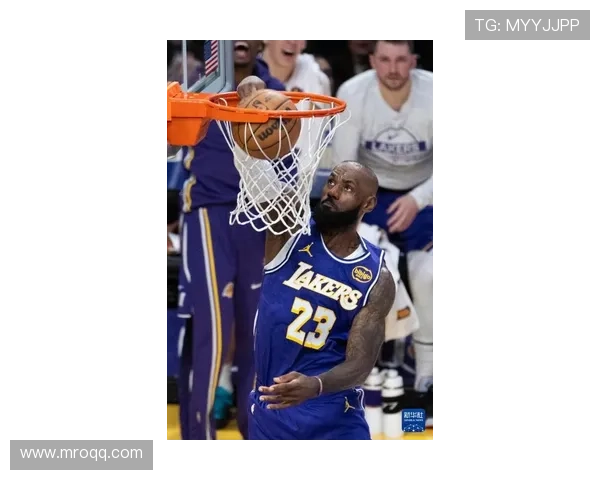 詹姆斯刷新历史纪录 湖人迎战雄鹿迎来关键之战