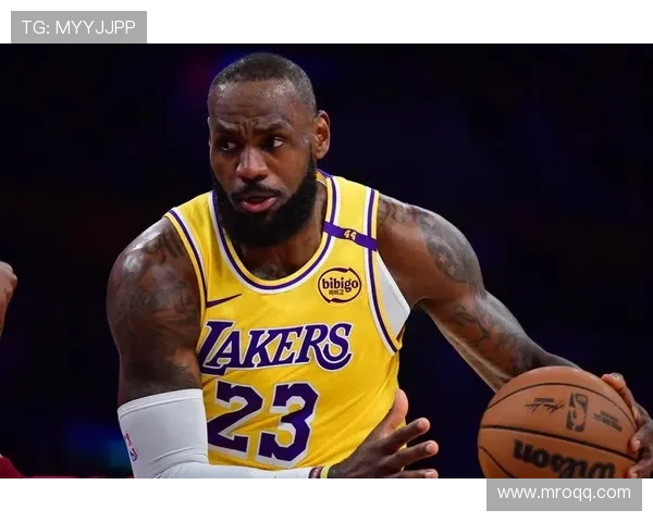 詹姆斯迎来职业生涯新高助攻纪录 湖人主场力克勇士取得关键胜利